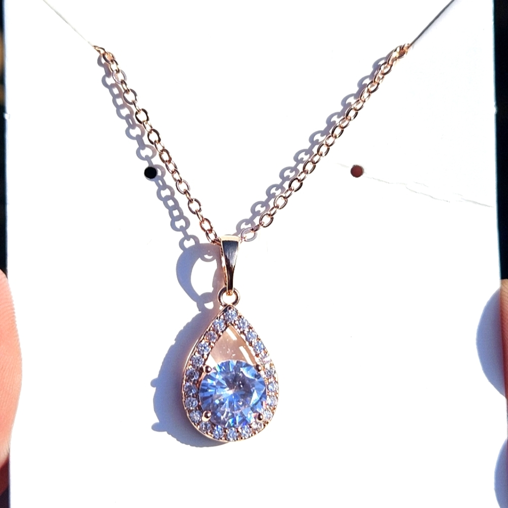 Rose Gold Teardop Fashion Necklace
